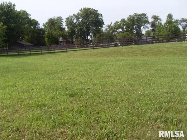 $55,000 | 1830 Kern Road, Washington, IL 61571