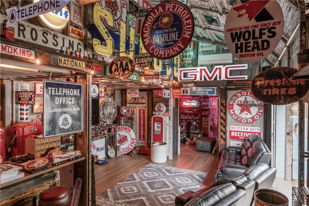 402 Magnolia Gause, TX 77857 - Photo 15 of 27 mancave