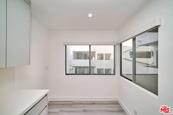 $5,995 | 137 South Maple Drive, Unit 102, Beverly Hills, CA 90212