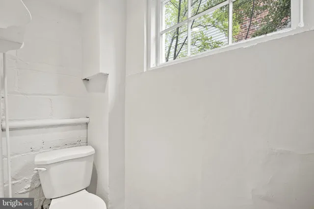 $3,700 | 1807 41st Place Southeast, Washington, DC 20020