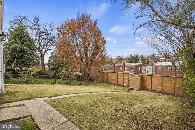 $3,700 | 1807 41st Place Southeast, Washington, DC 20020