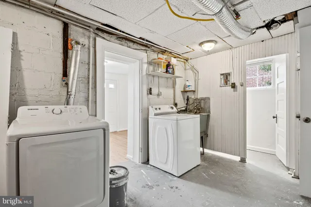 $3,700 | 1807 41st Place Southeast, Washington, DC 20020