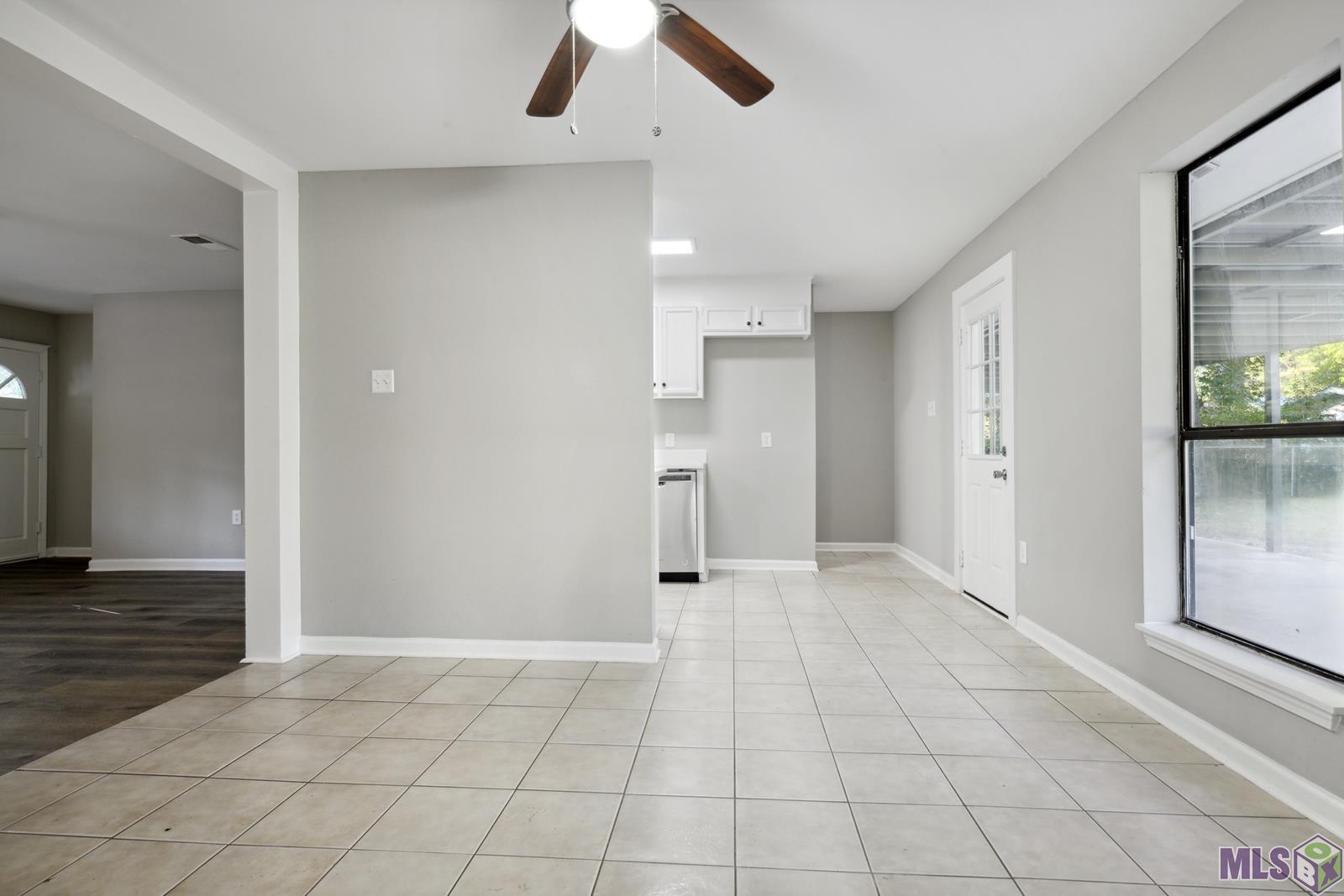 32977 Duff Road Walker, LA 70785 - Photo 8 of 25 Gallery Image 8