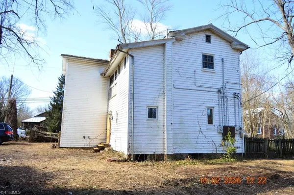 $155,000 | 7716 Summerfield Road, Summerfield, NC 27358