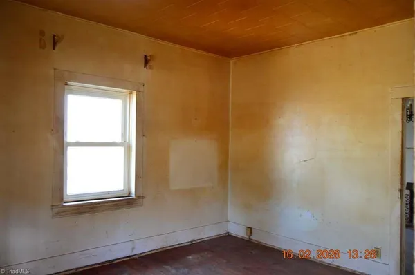 $155,000 | 7716 Summerfield Road, Summerfield, NC 27358