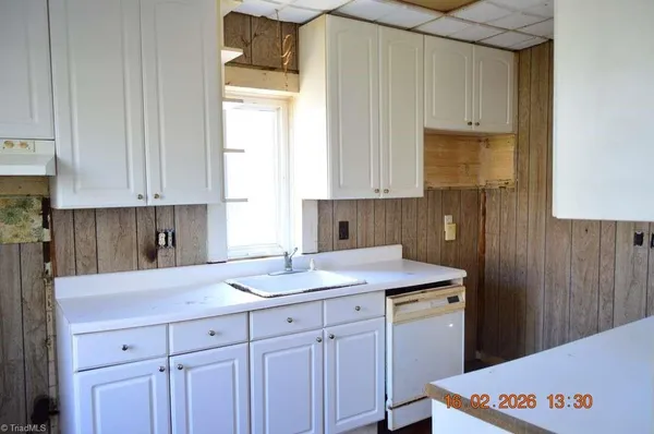 $155,000 | 7716 Summerfield Road, Summerfield, NC 27358