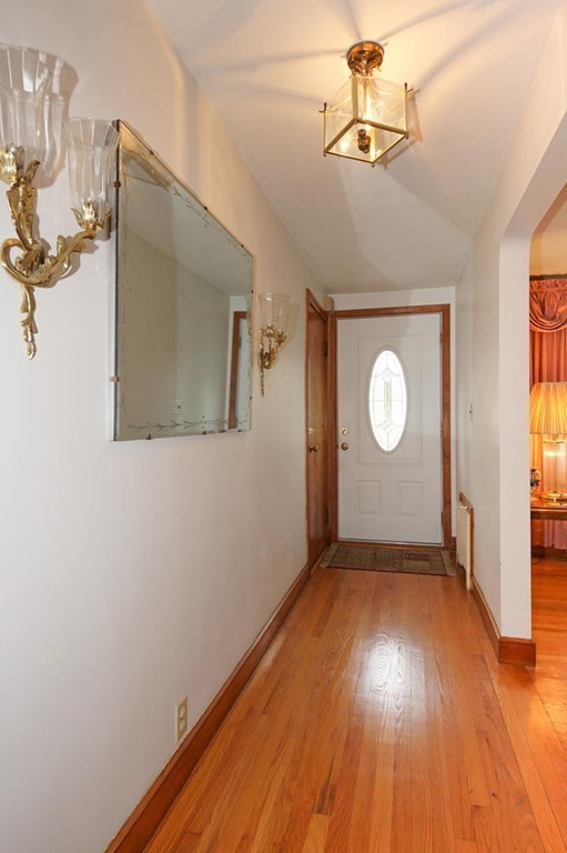 24 Wadsworth Road Arlington, MA 02476 - Photo 13 of 25