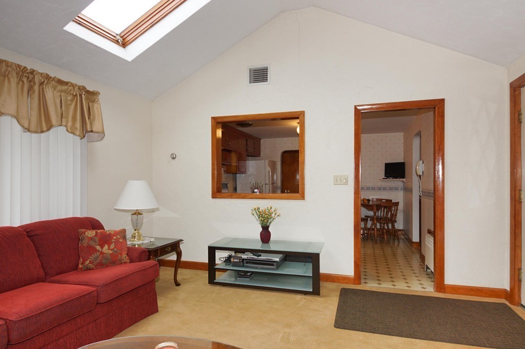 24 Wadsworth Road Arlington, MA 02476 - Photo 2 of 25