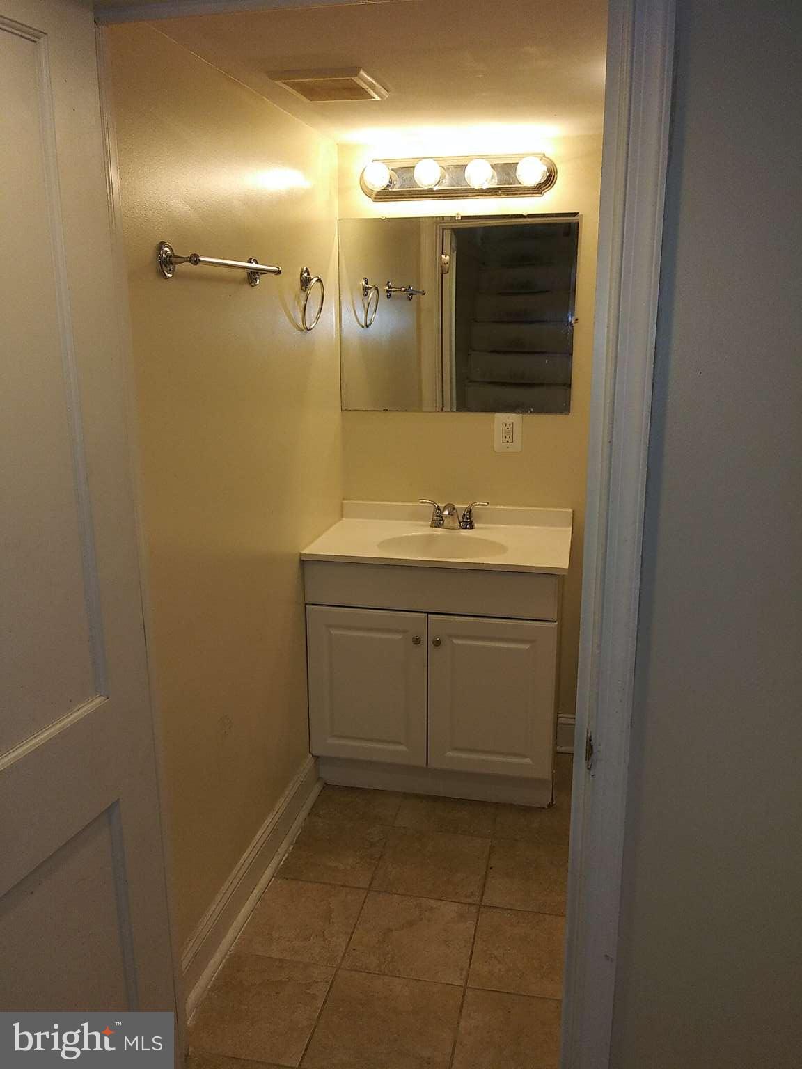7513 Berkshire Road Baltimore, MD 21224 - Photo 12 of 24 Gallery Image 12