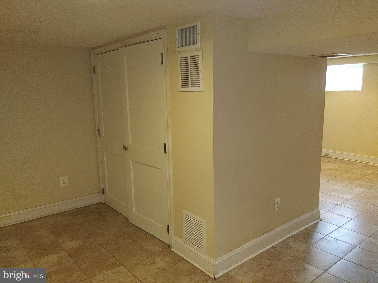 7513 Berkshire Road Baltimore, MD 21224 - Photo 9 of 24 Gallery Image 9