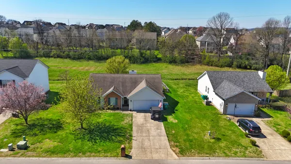 $394,900 | 1861 Portview Drive, Spring Hill, TN 37174