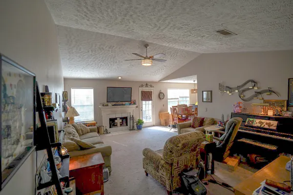 $394,900 | 1861 Portview Drive, Spring Hill, TN 37174