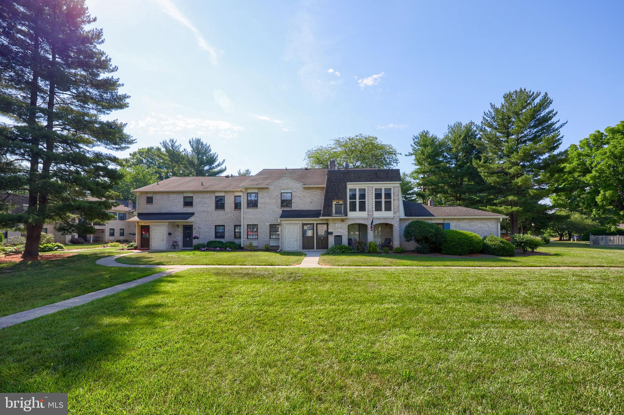 4 Valleybrook Drive Lancaster, PA 17601 - Photo 5 of 27 Building View 3
