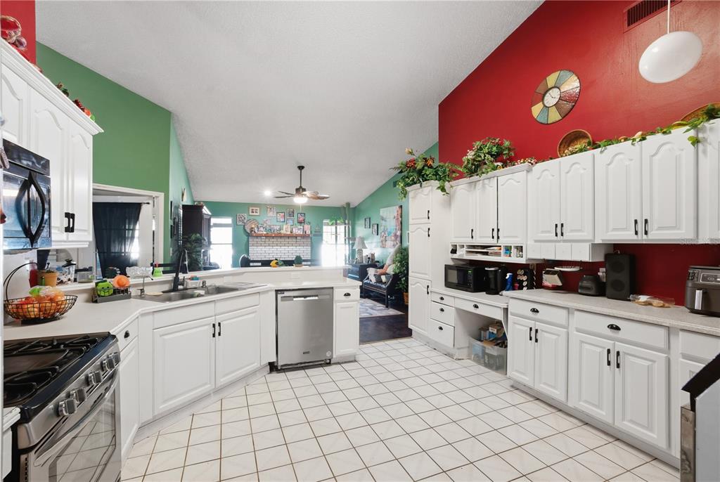 1250 North Carpenter Road Titusville, FL 32796 - Photo 15 of 52