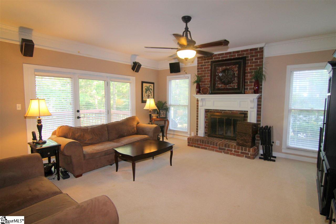 101 Timberstone Way Simpsonville, SC 29681 - Photo 3 of 33 Gallery Image 3