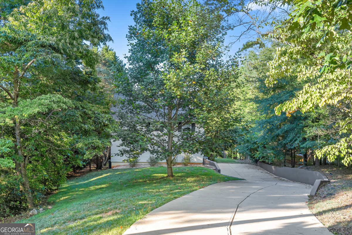 122 Hodges Lane Hartwell, GA 30643 - Photo 13 of 37 a view of a park