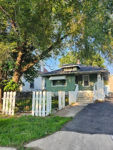 $205,000 | 110 Arizona Avenue, Joliet, IL 60433