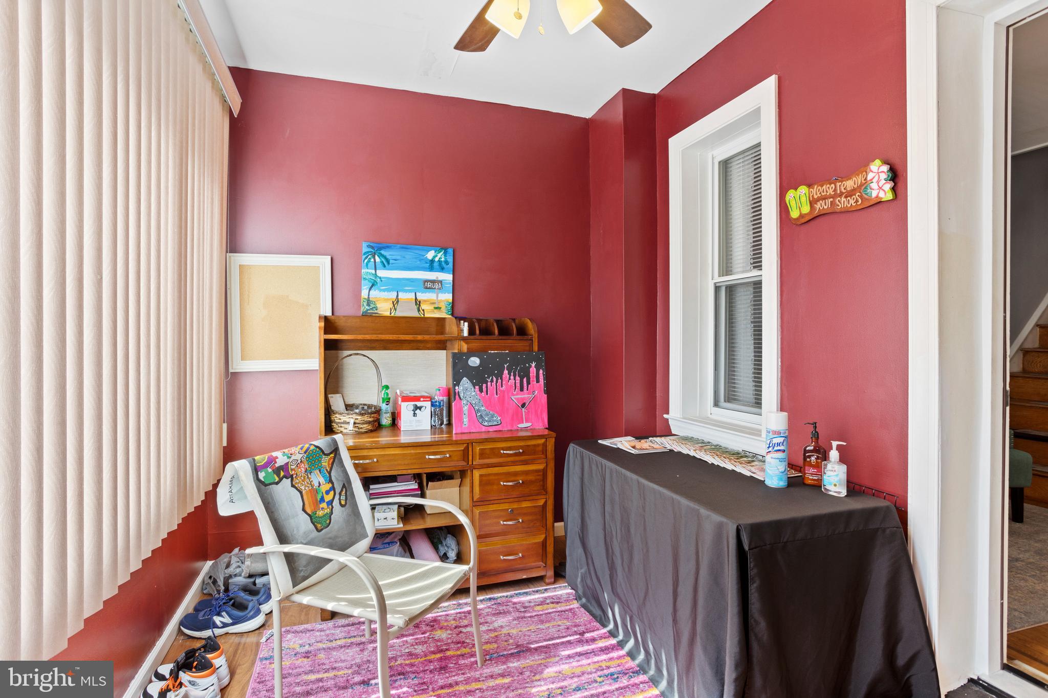 77 Lamport Road Upper Darby, PA 19082 - Photo 3 of 24