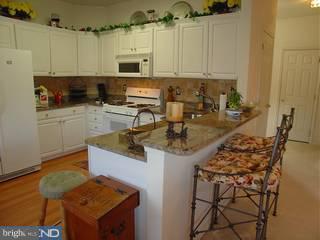 44 Manley Road Pennington, NJ 08534 - Photo 2 of 6