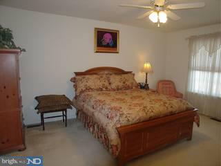 44 Manley Road Pennington, NJ 08534 - Photo 6 of 6
