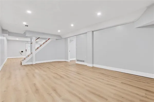 $949,000 | 3389 Southeast Old Barn Lane, Holt, MO 64048