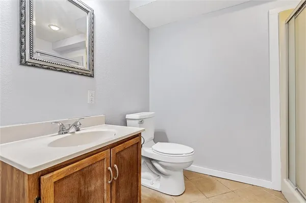 $949,000 | 3389 Southeast Old Barn Lane, Holt, MO 64048