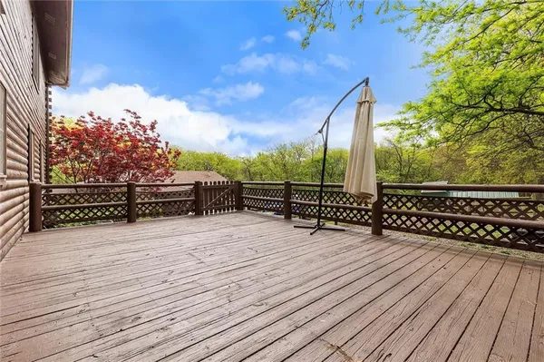 $949,000 | 3389 Southeast Old Barn Lane, Holt, MO 64048