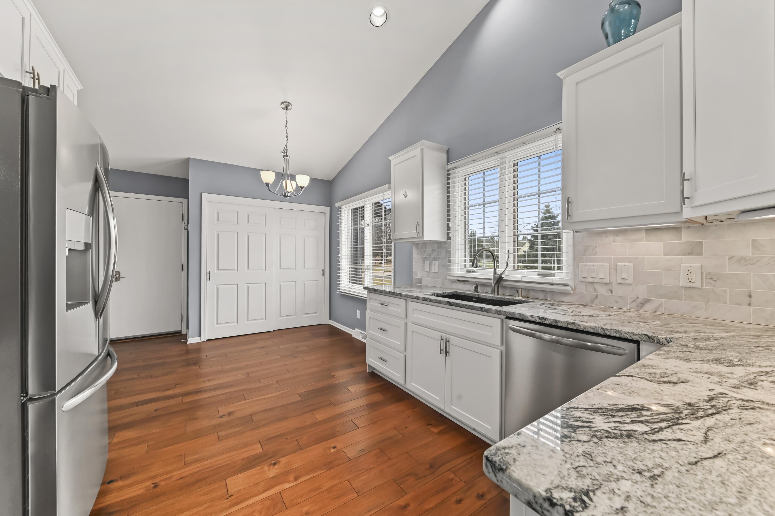 4575 Turtle Creek Drive, Unit A Brookfield, WI 53005 - Photo 5 of 39 Quiet BOSCH dishwasher!