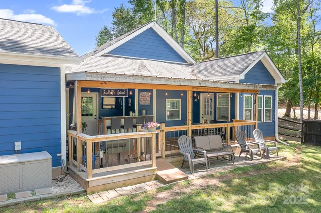 $688,000 | 720 Cricket Lane, Mount Ulla, NC 28125
