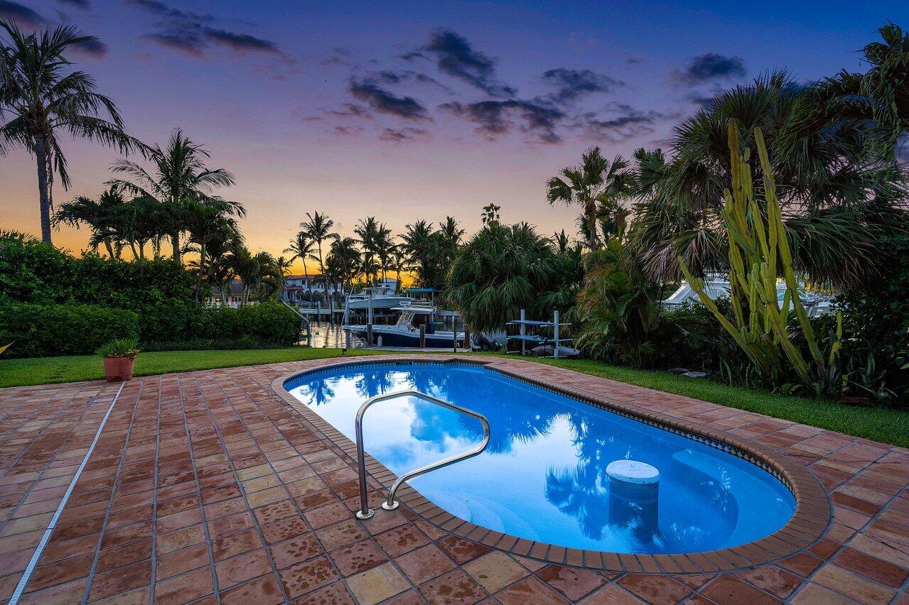 49 River Drive Ocean Ridge, FL 33435 - Photo 19 of 20 054-49RiverDrive-OceanRidge-FL-33435-SMA