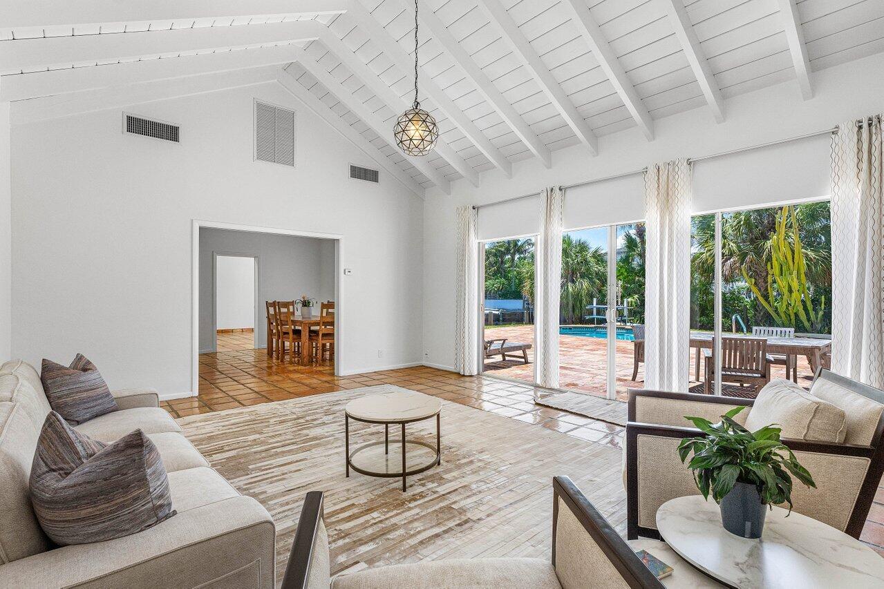 49 River Drive Ocean Ridge, FL 33435 - Photo 6 of 20 008-49RiverDrive-OceanRidge-FL-33435-SMA