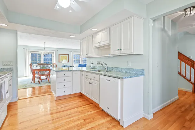 $535,000 | 9 Hickory Pond Lane, Unit 9, Atkinson, NH 03811