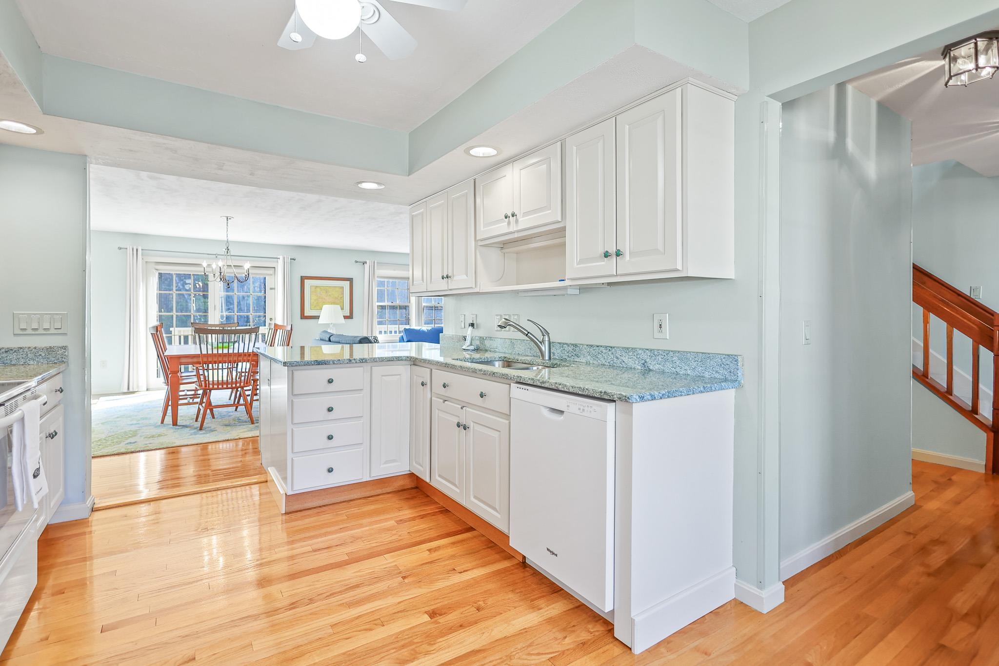 9 Hickory Pond Lane, Unit 9 Atkinson, NH 03811 - Photo 5 of 33