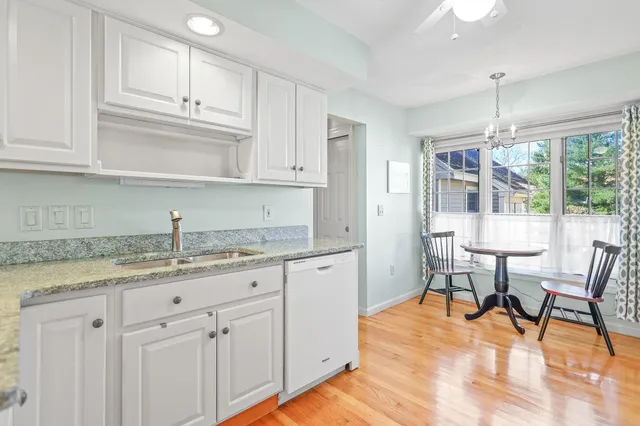 $535,000 | 9 Hickory Pond Lane, Unit 9, Atkinson, NH 03811