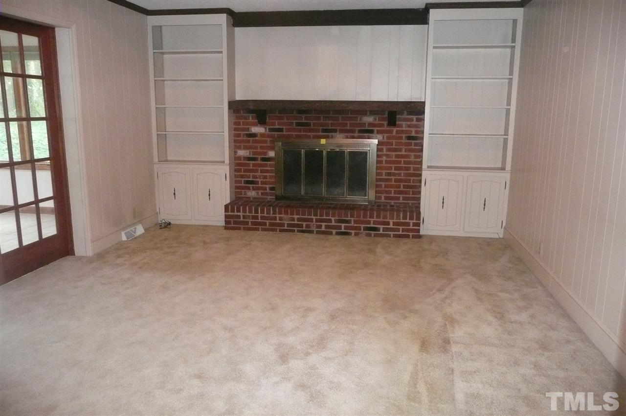 4101 Oak Park Road Raleigh, NC 27612 - Photo 12 of 29 16.8 x 13.2 with Masonary Gas Log Fireplace