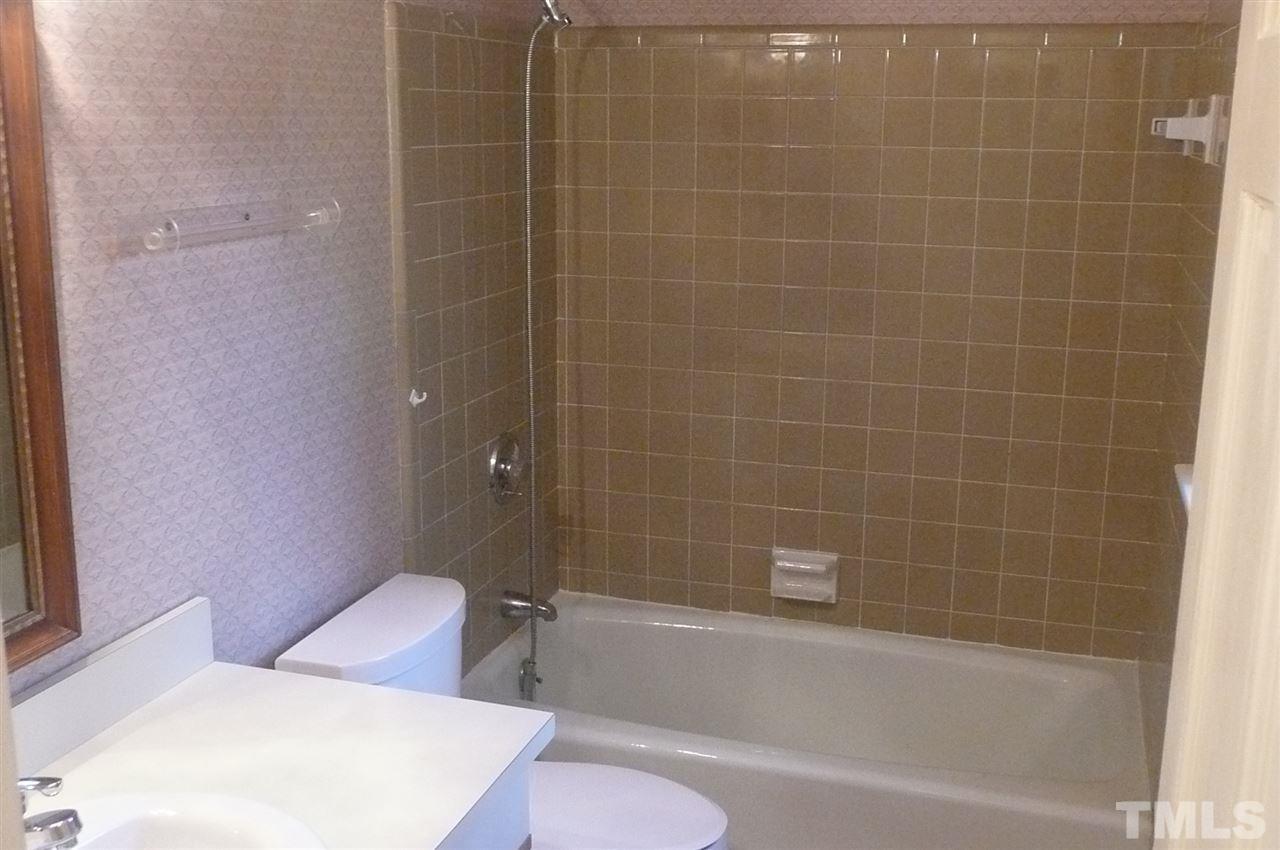 4101 Oak Park Road Raleigh, NC 27612 - Photo 16 of 29