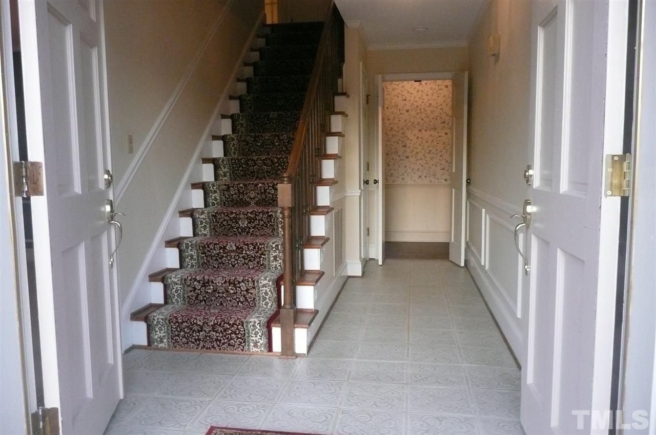 4101 Oak Park Road Raleigh, NC 27612 - Photo 4 of 29