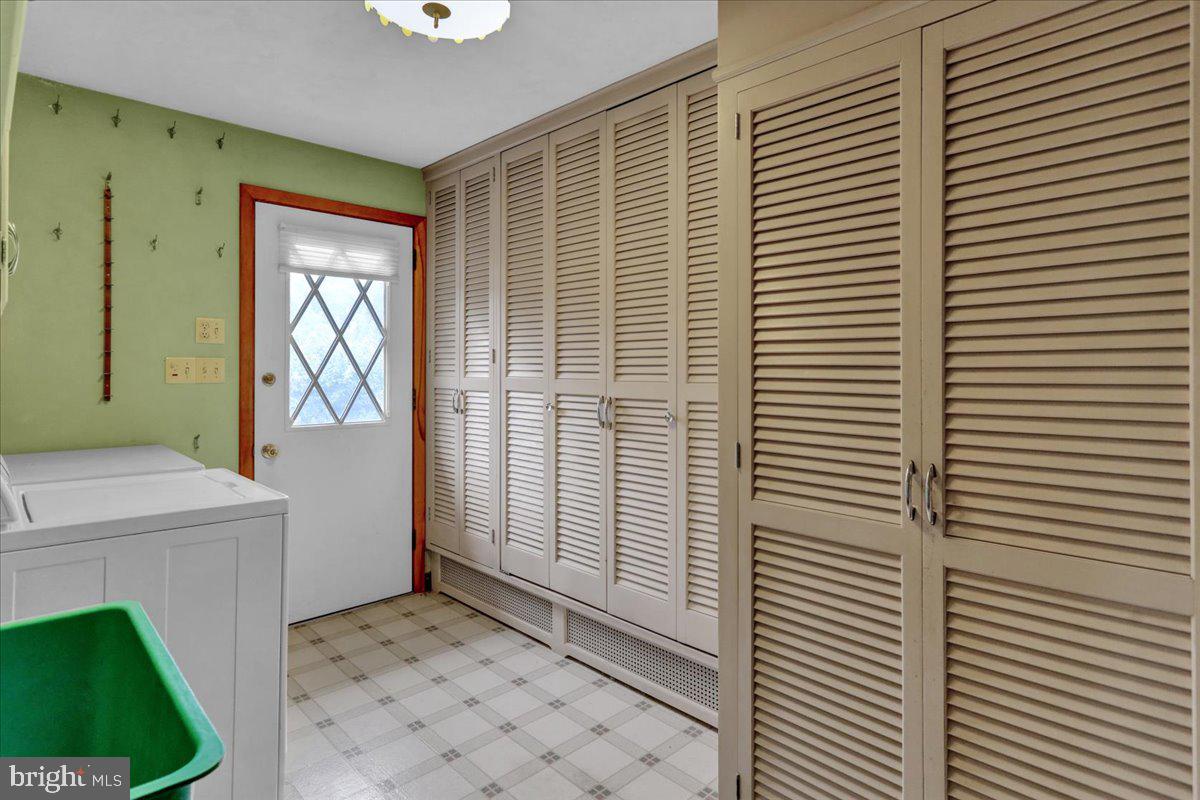 114 Brubaker Road Lititz, PA 17543 - Photo 13 of 42