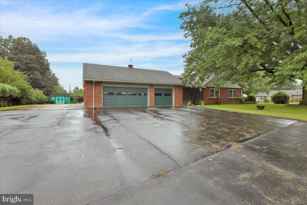 114 Brubaker Road Lititz, PA 17543 - Photo 3 of 42