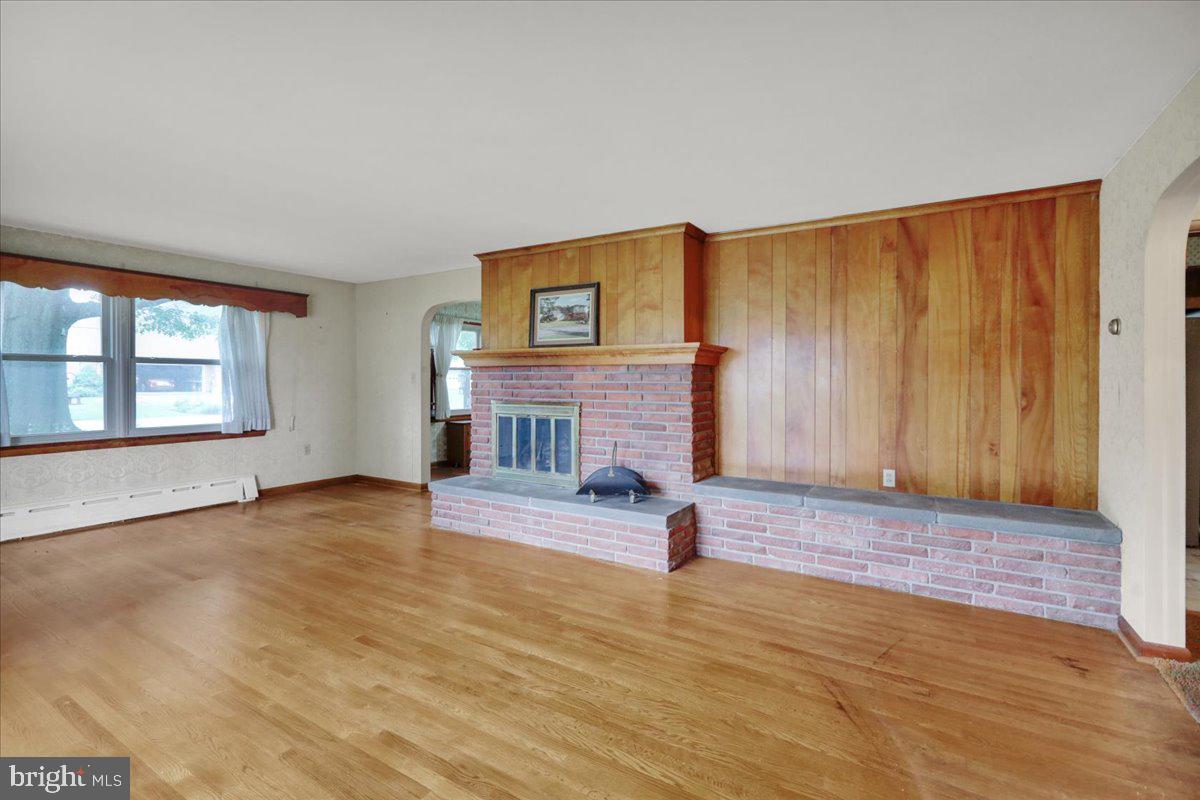 114 Brubaker Road Lititz, PA 17543 - Photo 5 of 42