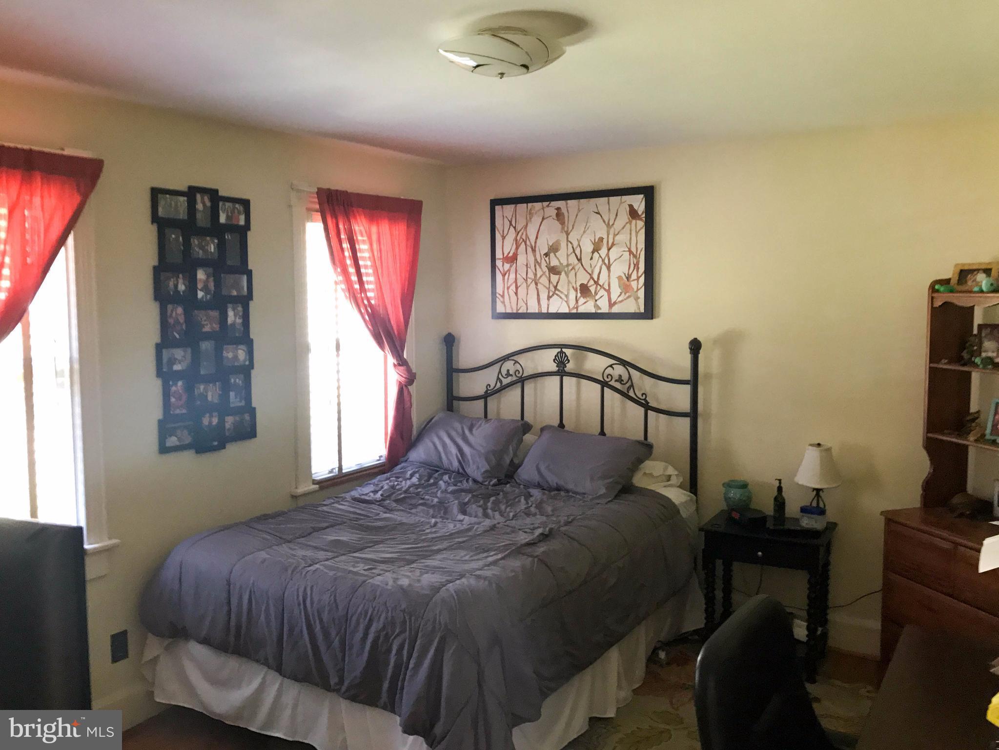 829 Braddock Road Cumberland, MD 21502 - Photo 23 of 30 Bedroom