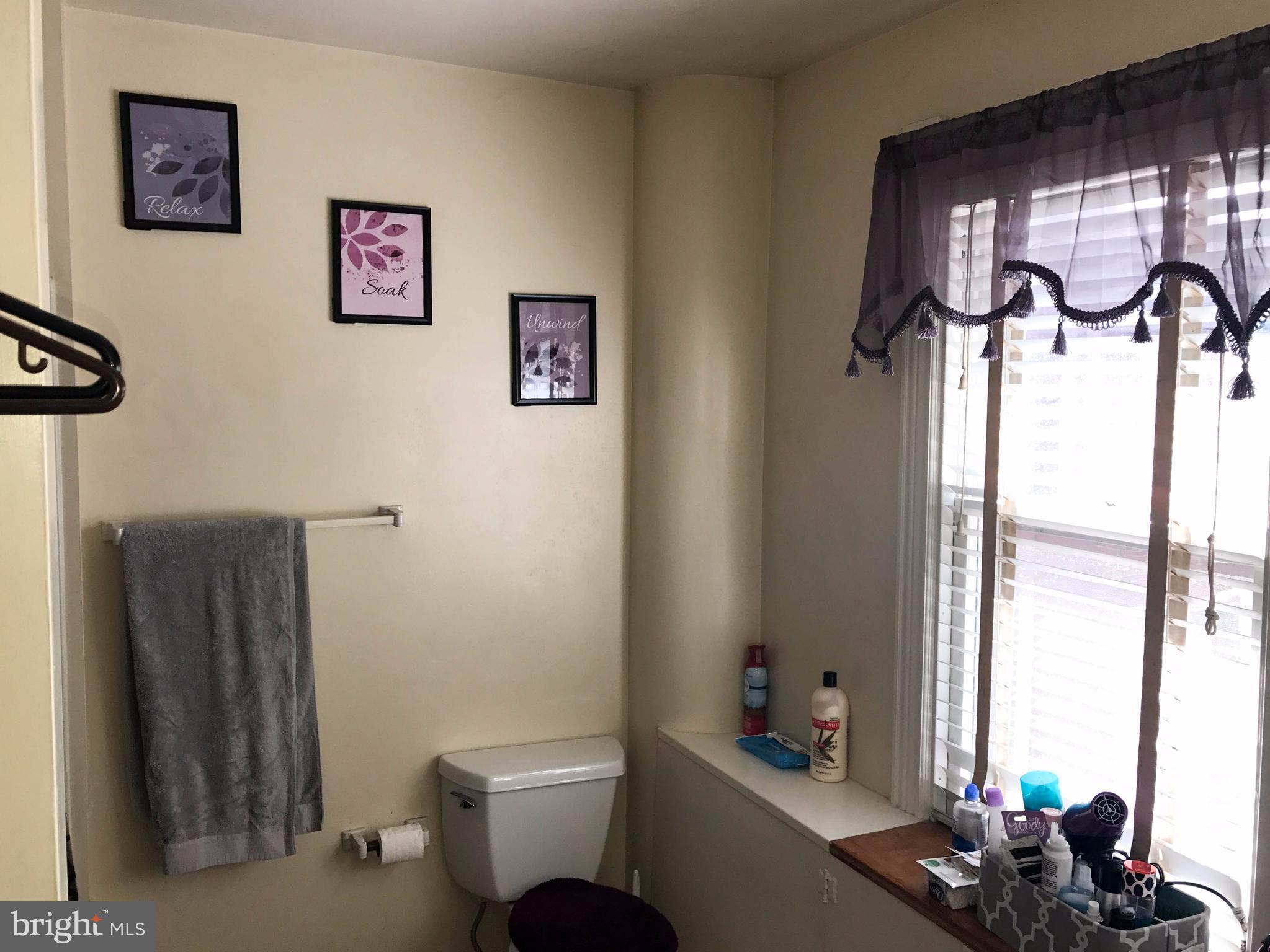 829 Braddock Road Cumberland, MD 21502 - Photo 25 of 30 Bath