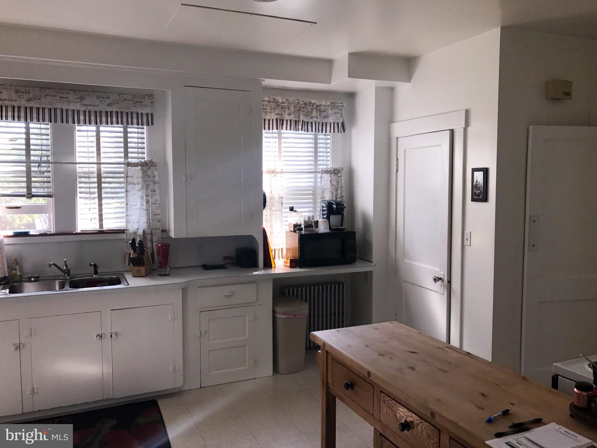 829 Braddock Road Cumberland, MD 21502 - Photo 6 of 30 Kitchen