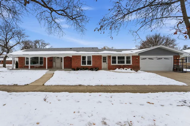 $799,000 | 1220 North Hamlin Avenue, Park Ridge, IL 60068