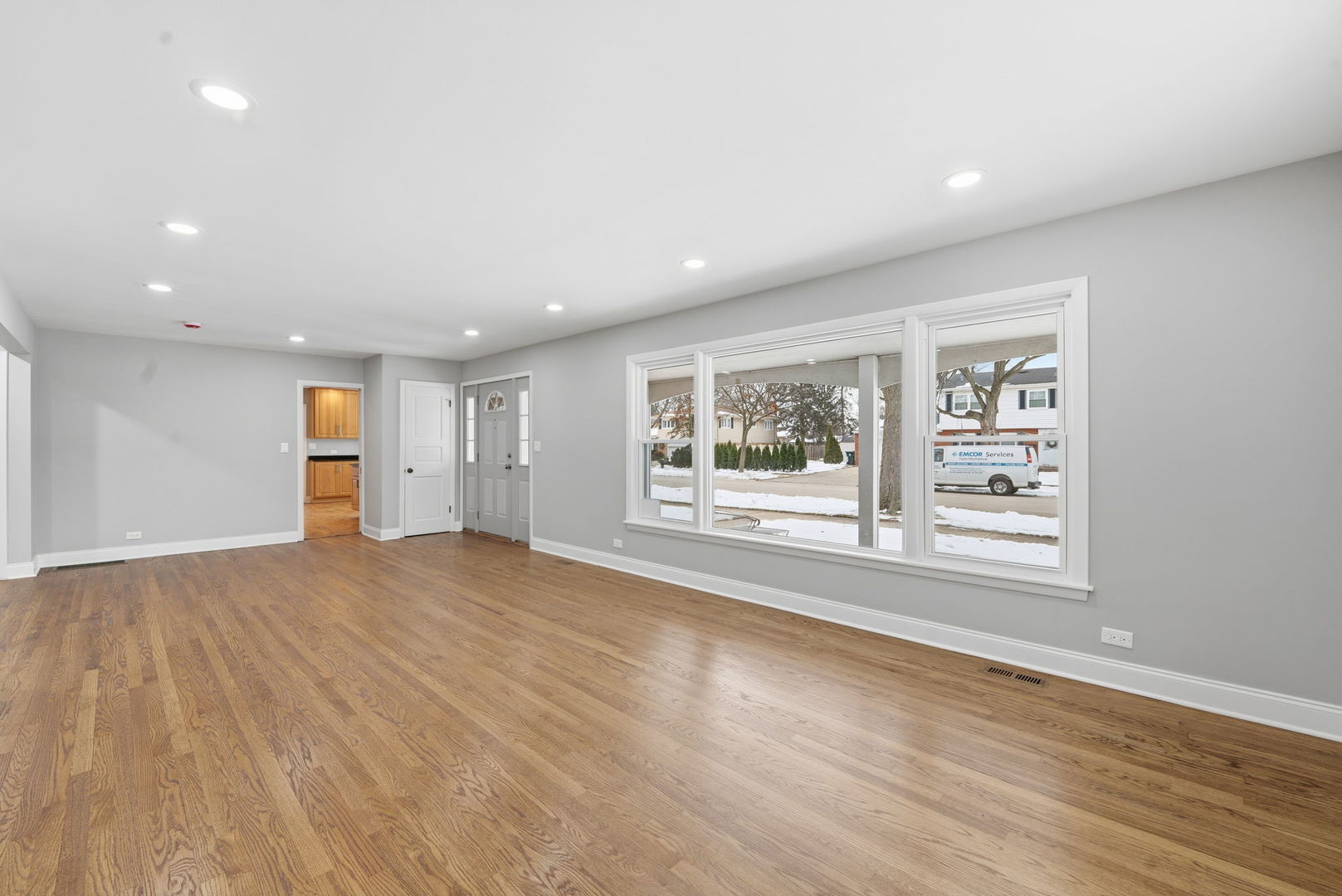 1220 North Hamlin Avenue Park Ridge, IL 60068 - Photo 3 of 29