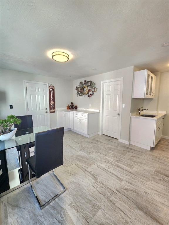 52 Harrison Street Worcester, MA 01604 - Photo 14 of 32