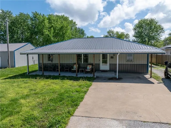 $299,900 | 816 East Lincoln Street, Clinton, MO 64735