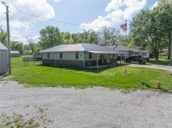 $299,900 | 816 East Lincoln Street, Clinton, MO 64735
