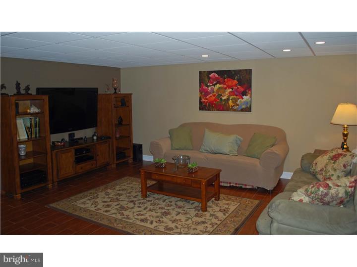 643 Reeves Lane Warminster, PA 18974 - Photo 11 of 25 Basement - Finished