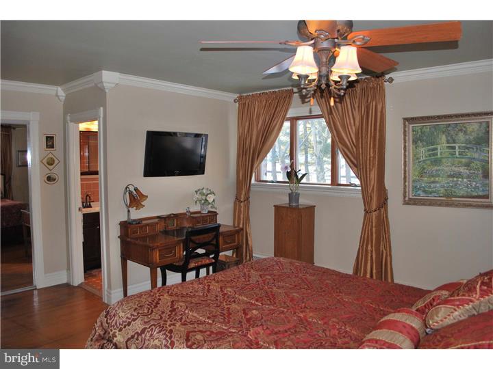 643 Reeves Lane Warminster, PA 18974 - Photo 18 of 25 Master Bedroom
